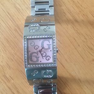 Preowned Women’s Guess Watch